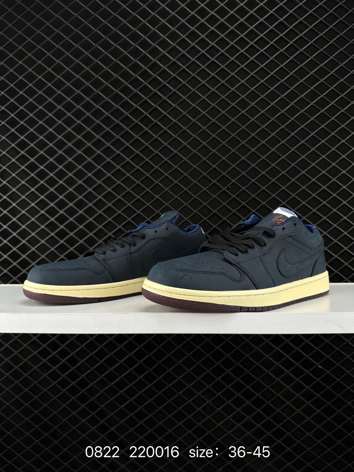 Air Jordan 1 Low AJ1